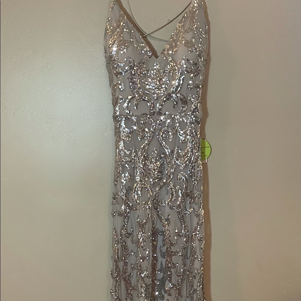 FORMAL DRESS - Picture 4 of 5
